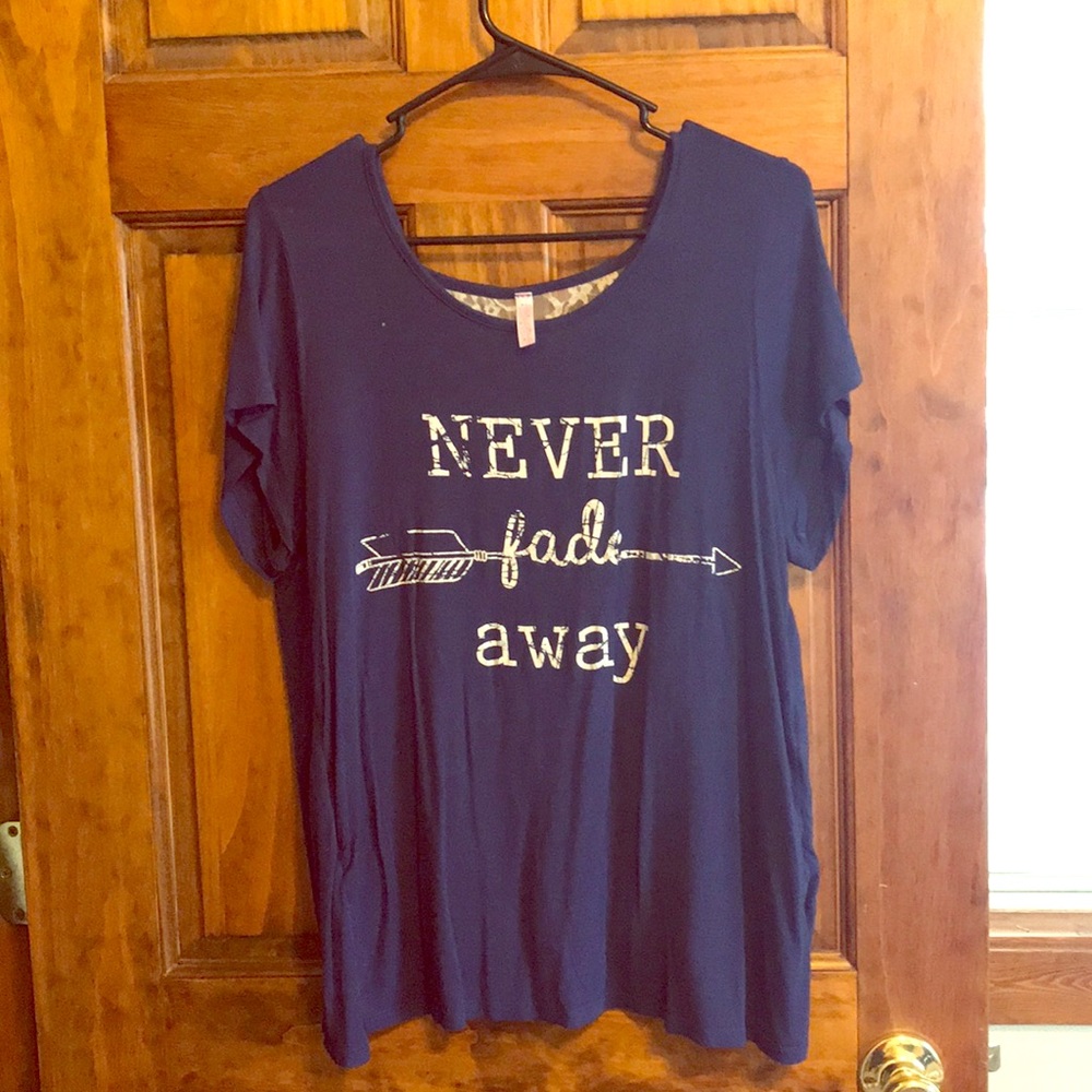 NEVER FADE AWAY lace tied back t-shirt